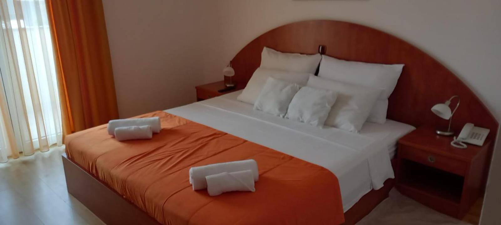 Bed & Breakfast Jugo Novalja Exterior foto