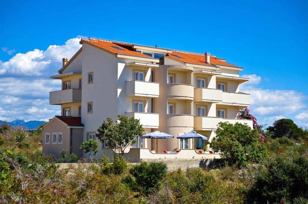 Bed & Breakfast Jugo Novalja Exterior foto