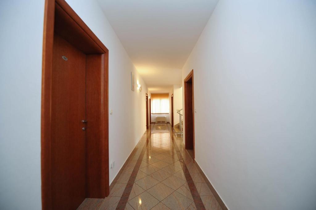 Bed & Breakfast Jugo Novalja Exterior foto